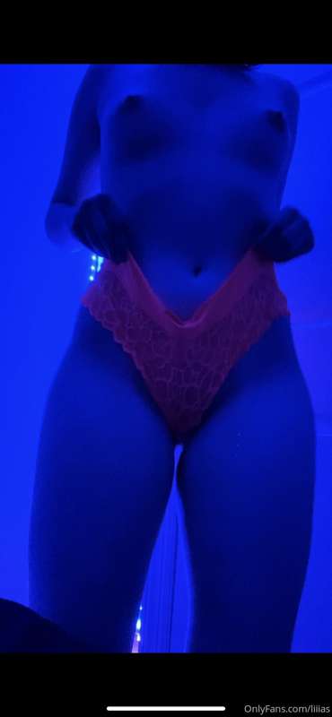 A lil gift 💙 hi to new subscribers as well :D I hope u like .. 3