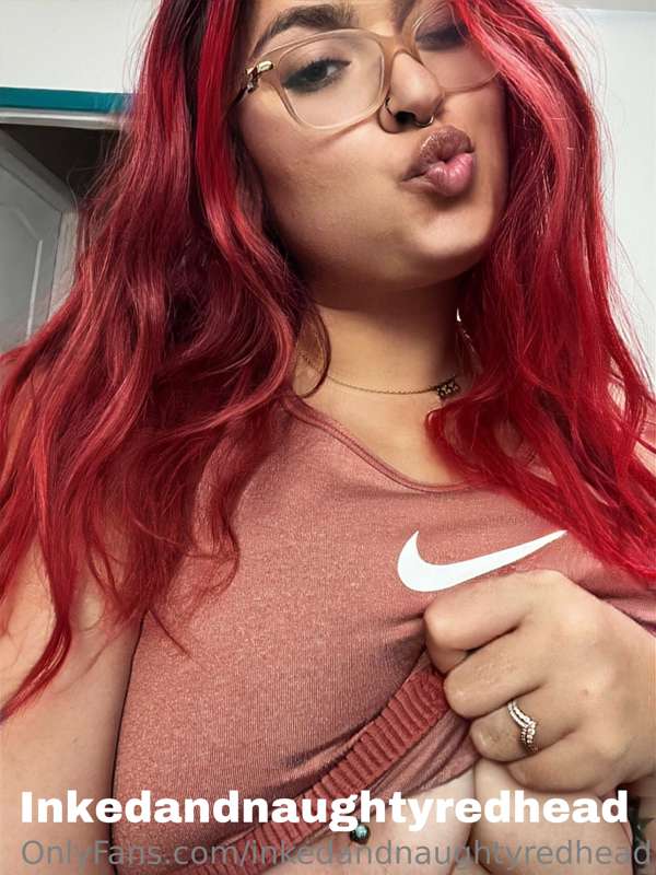 Could I flash you? 🫣💗
