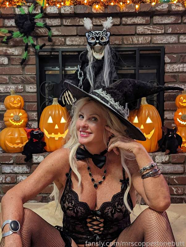 Mrscoppertonebutt - Fansly - 19 Oct, 2024