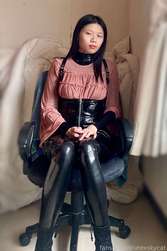 Latexskycat - Fansly - 29 May, 2025 6