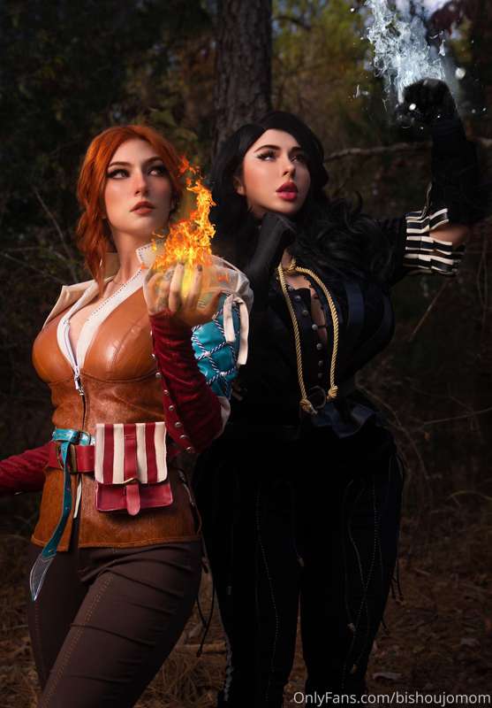 Think you can handle two sorceresses? Our pussies are magica.. 1