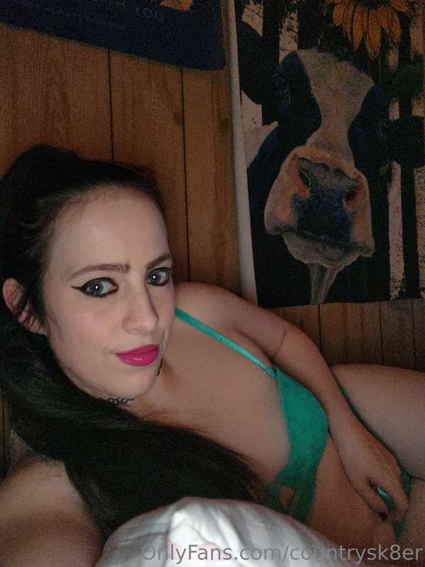 Don't keep me waiting babe 😘 get a sexting session and messa..