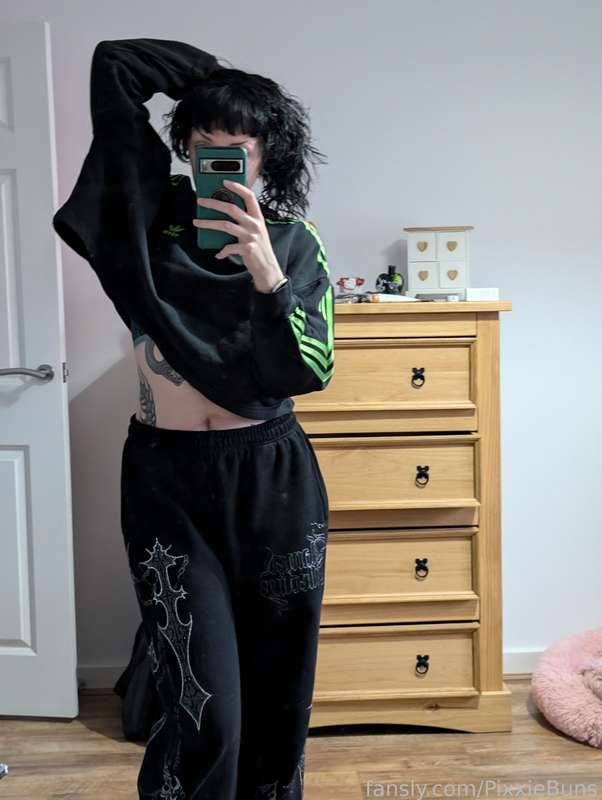Pixxiebuns - Fansly - 12 Dec, 2024