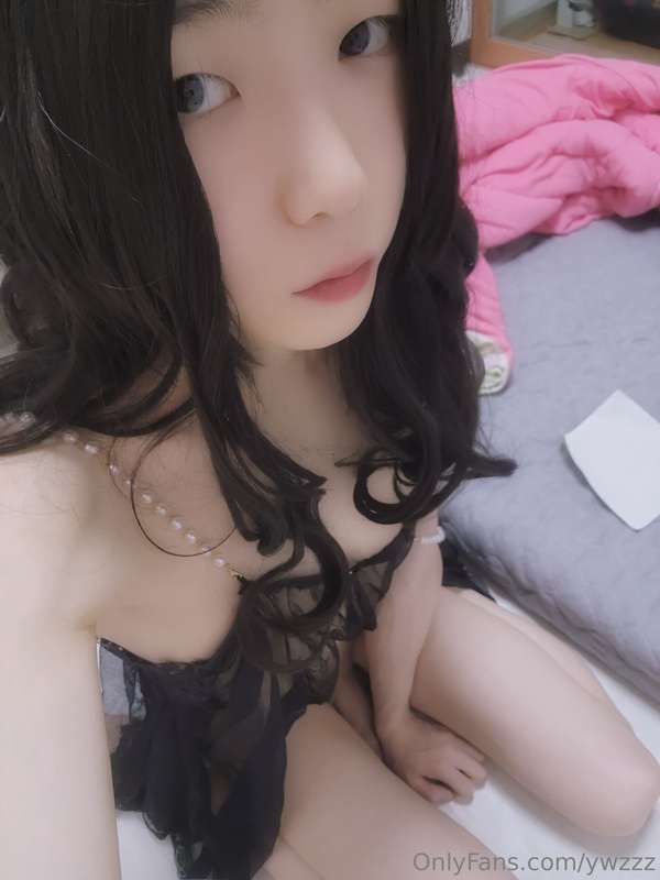 Sometimes I want to be fucked by a big, smelly cock😳 18