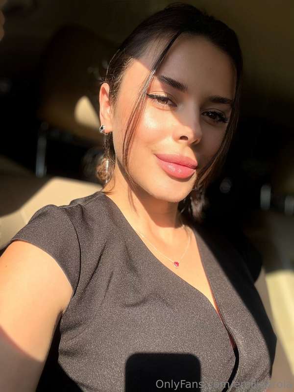 Let’s get wild tonight… click to join. 😏
