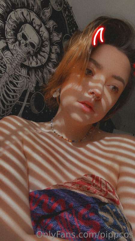 Sorry I disappeared my loves 🧡  I have some new sets coming!..