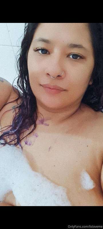 Do you want to take a hot bath with me? ? 🍷🥵