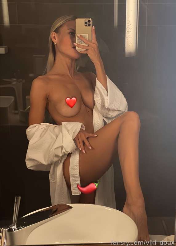 Viki_Doux - Fansly - 03 Sep, 2023
