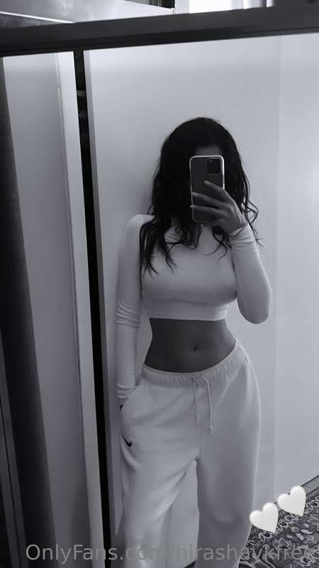 Feeling shy today!! Do you ever have those days babe? What m..