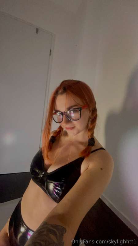 your dirty girl likes to go crazy, masturbate, moan! 😉 My sk..