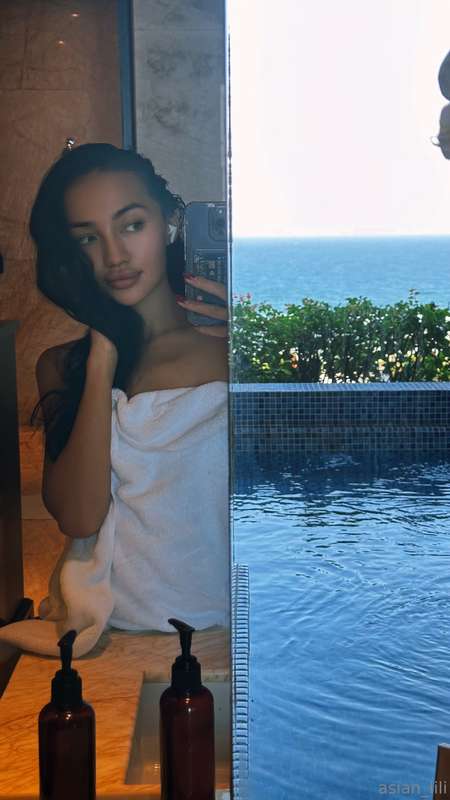 You get to see my reflection… but only I know the thoughts b..