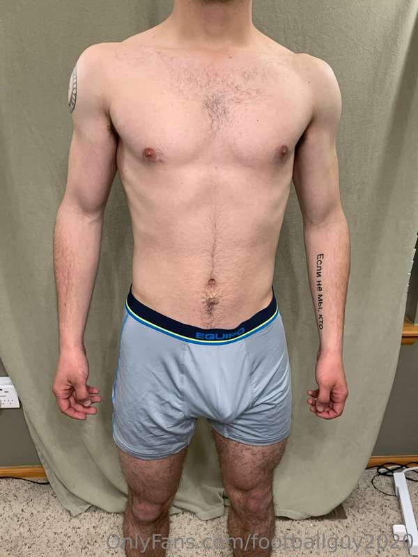 More undies pics from a photo shoot a while back - enjoy. Ca.. 16
