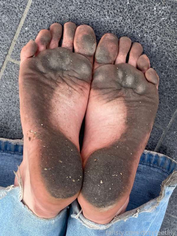 Dirtyfeetlily - Fansly - 25 Apr, 2025 6