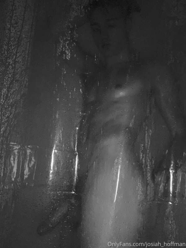 Things are getting steamy 😈 4
