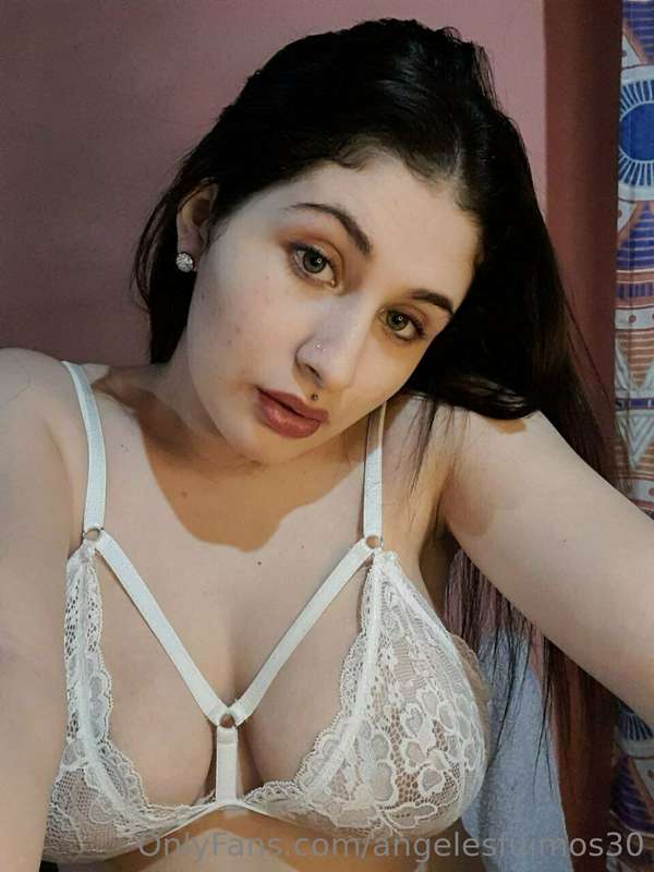 hello love, I'm a Latin girl, write me on my free page  💝@cr..