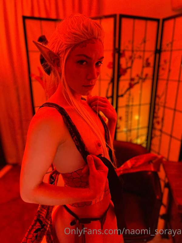 Daki cosplay photo shoot 💝 have your renew on to get the ful.. 8