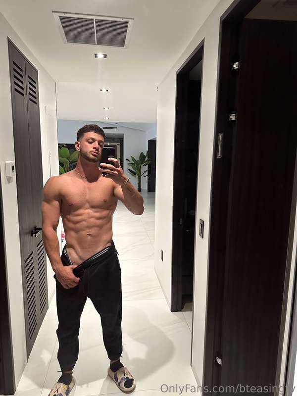 😜