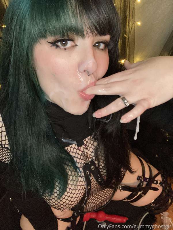 Why do I look so pretty with cum all over my face? 👅 10