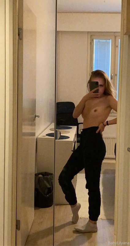 Put your hands on my waist and pull me closer to you. Look i.. 2