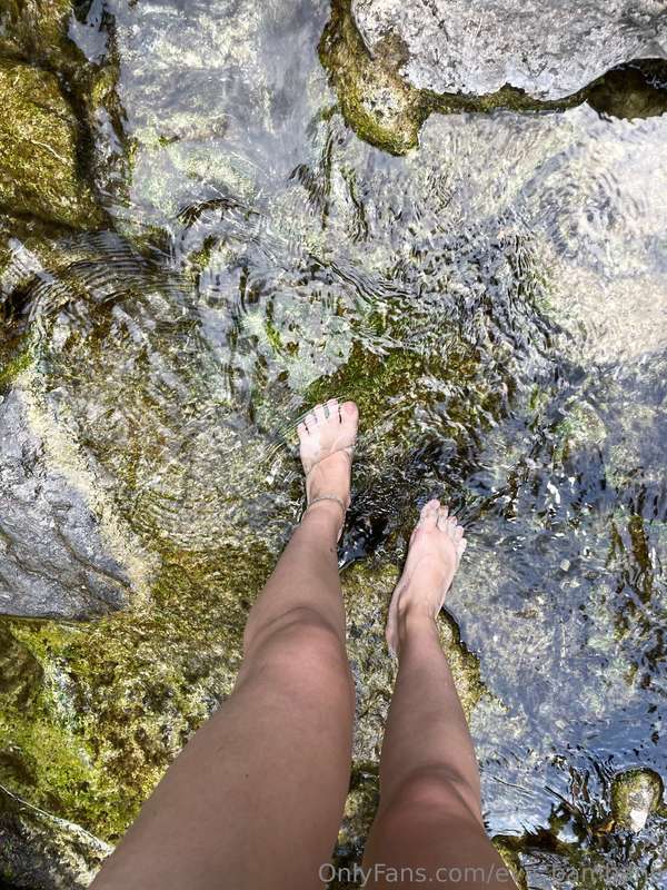 Catching summer with my skin and every breath ☀️🌸When nature..
