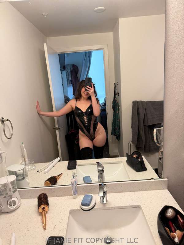 Hi babe 1