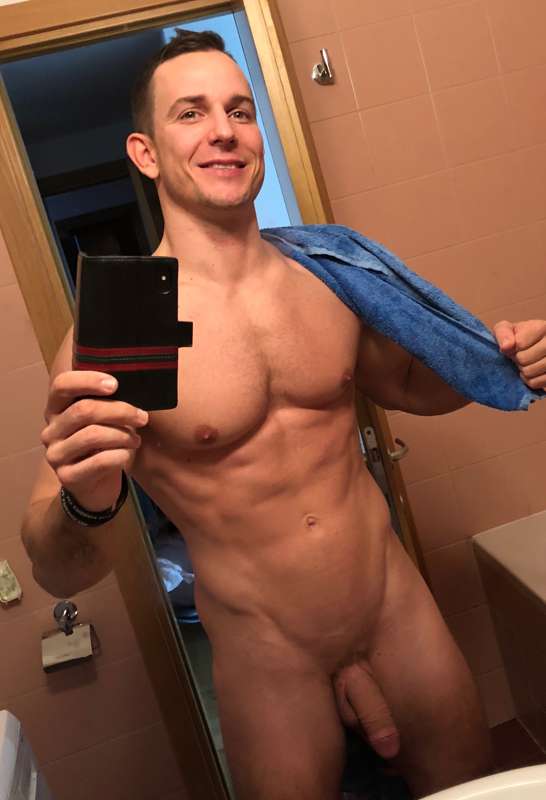 Shave or not? 😁😋