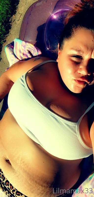 Catching some sun rays. Happy Tuesday!