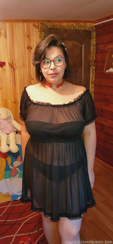 Queen_Bee - Fansly - 15 Apr, 2023