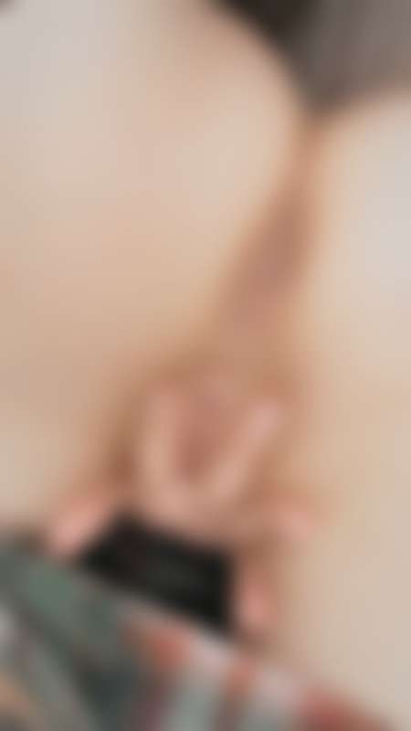 just sent a very naughty picture to everyone who has their r..