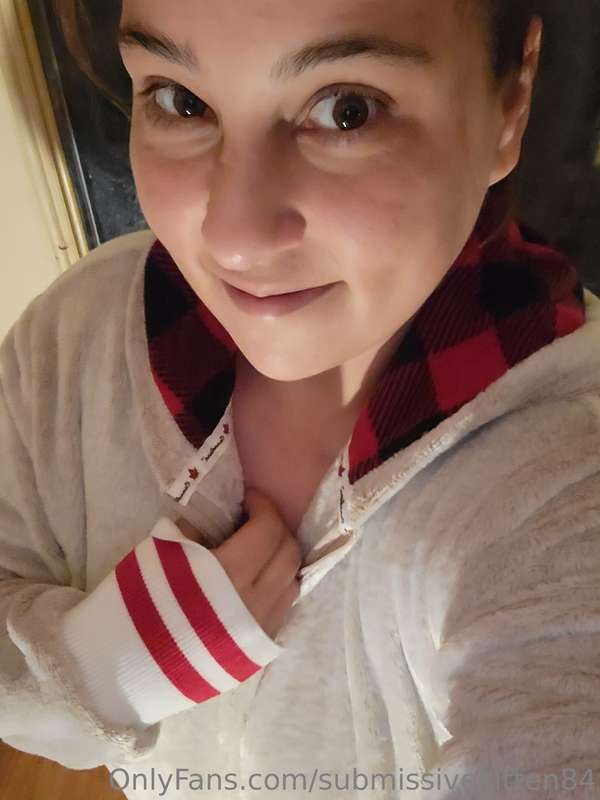New onesie, pics wirh titties posted too 😘