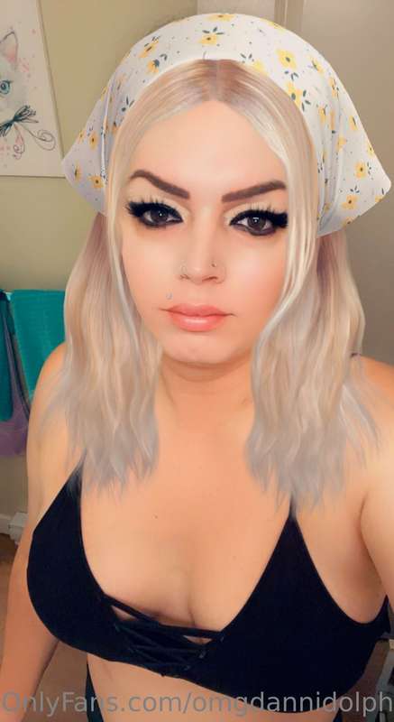 Ugh these tits need you. 🧡🧡
