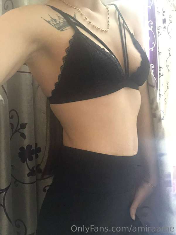 This body deserves to be spoiled 😻🍷 1