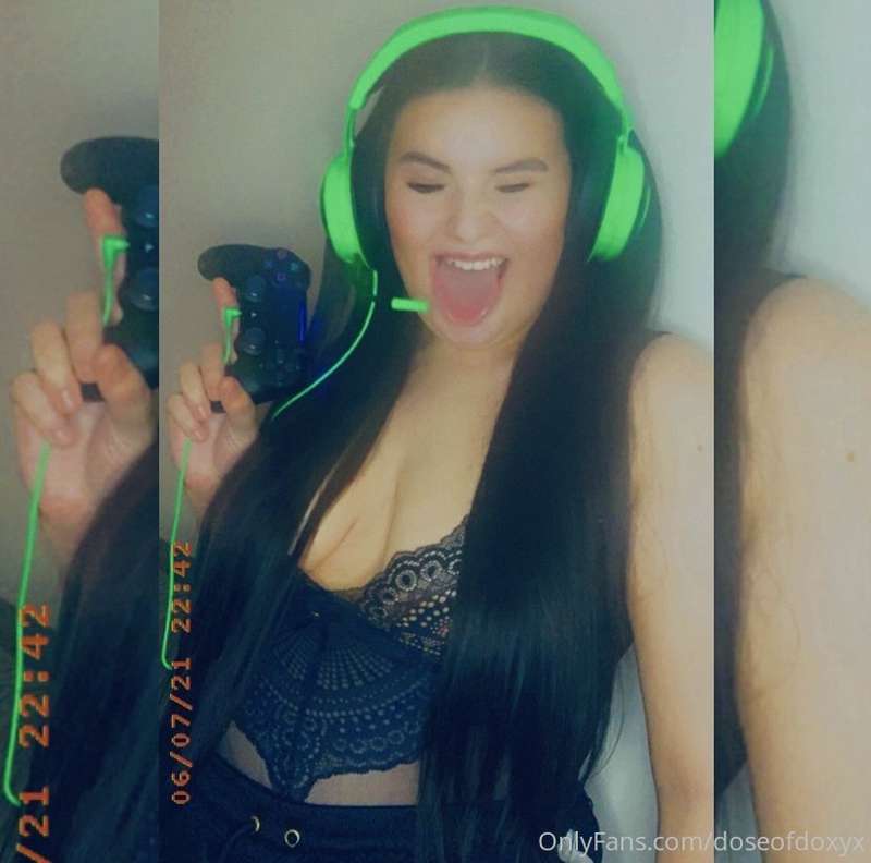 If your XBOX I’ll convert you 🎮🌴 Wanna play a game? 🎮🌴