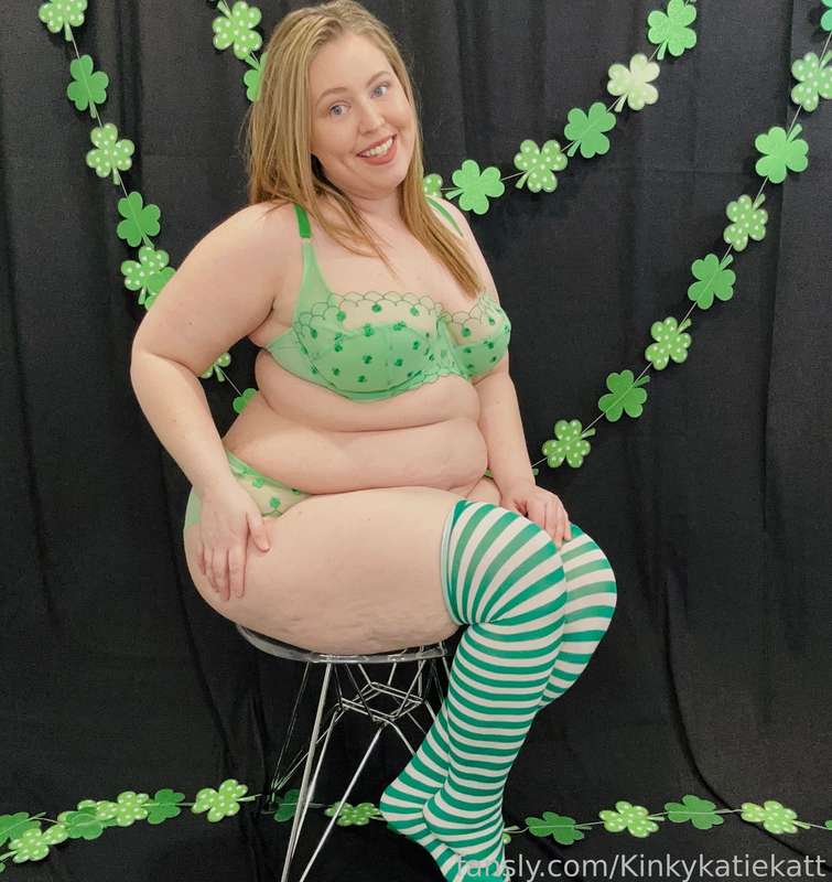 Kinkykatiekatt - Fansly - 18 Mar, 2023