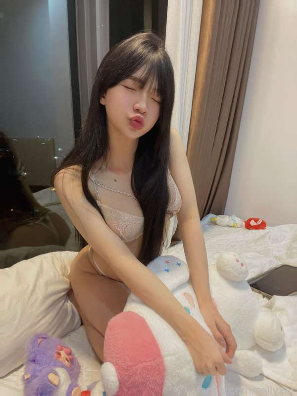 Sellykat - Fansly - 2025-05-09T07:02:51