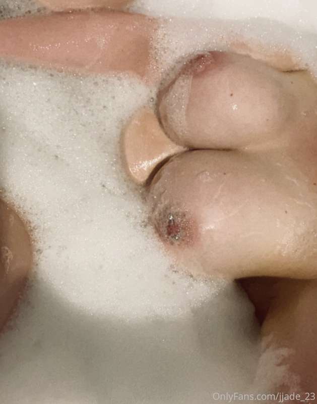 Bath time 🙊💦