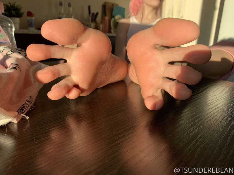 sweaty feet after a walk :з 5