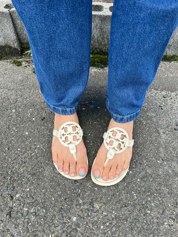 I am in love 🥰🥰🥰 prepare for me to spam you guys with feet p.. 17