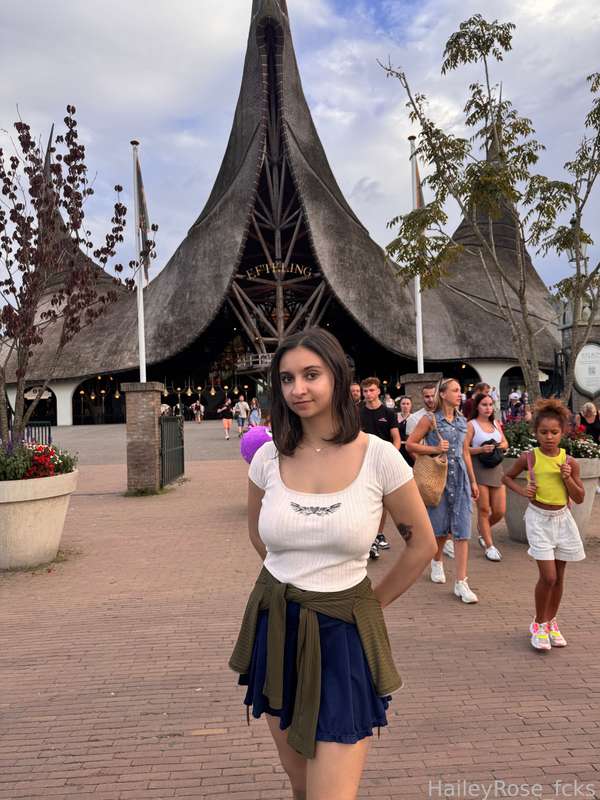 Haileyrose_Fcks - Fansly - 20 Jan, 2025