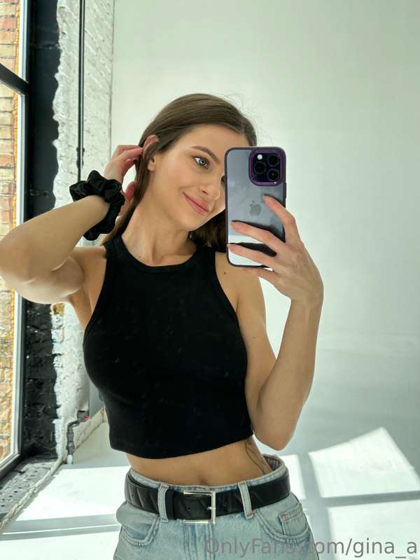 What kind of a selfie you wanna get from me right now?💋💋