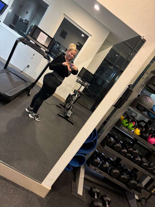 Good morning ☀️ 👅🏋🏼‍♀️ 1