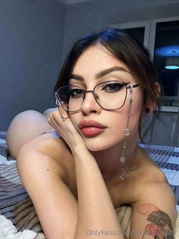 💢💥Booom🧨 Sex-freak just arrived into your life🔥
@naomi_wild
..