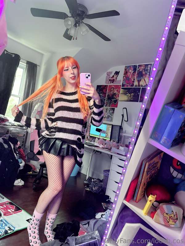 I’m off to ANOTHER concert! Do you like the fit? 💖  I’m seei..