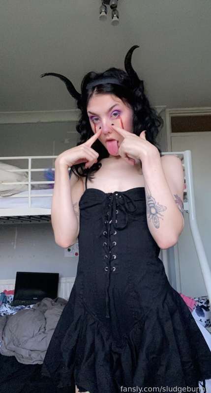 Sludgebunny - Fansly - 31 Oct, 2023