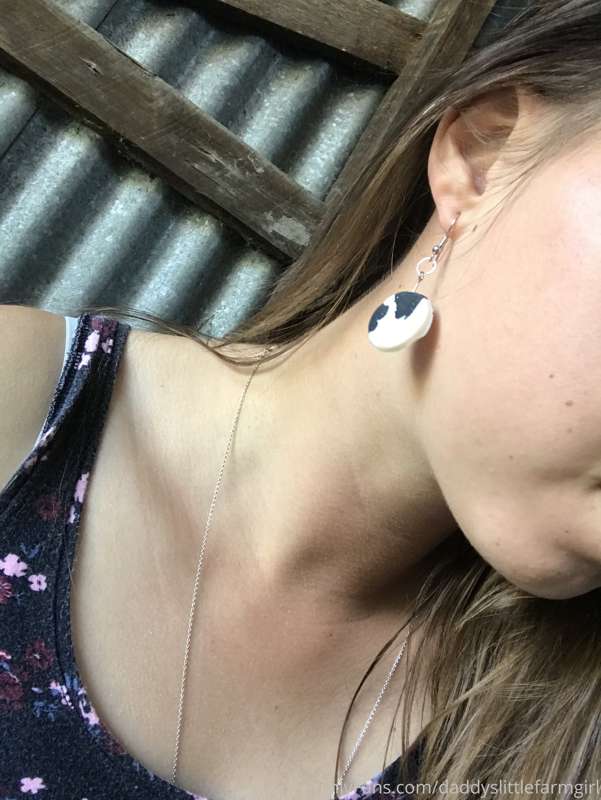 Loving my new cow earrings 🤗