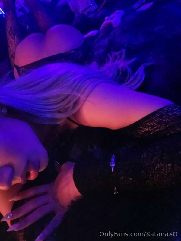 Behind the Scenes after. 🍑 2