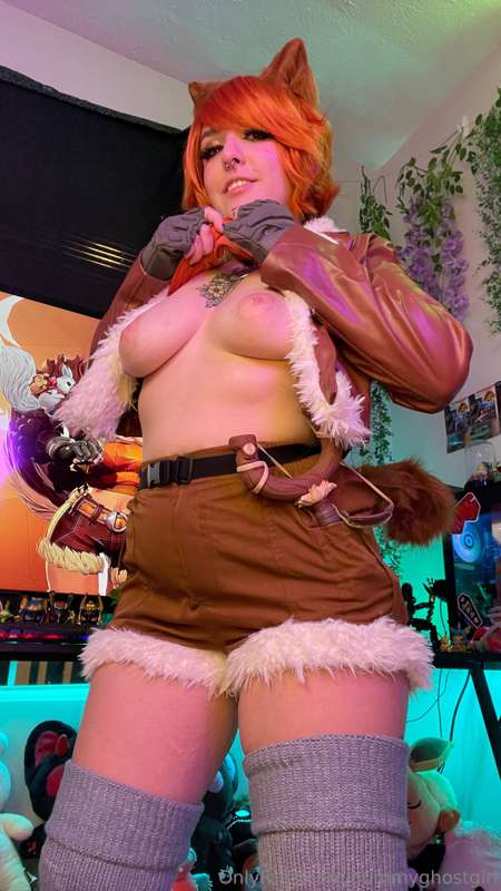I’m just here for the nuts 🥜 Squirrel Girl cosplay!! 🐿️🩷 5