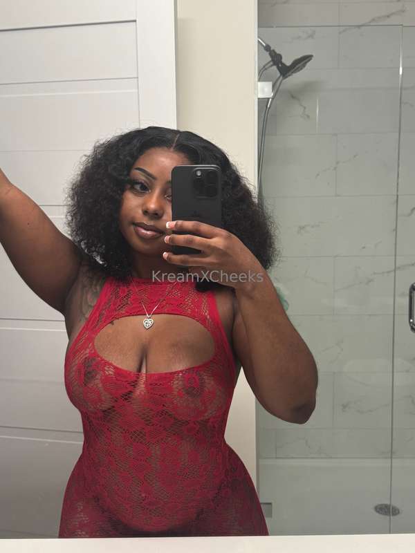 Hi babe I’ve been home waiting on you to come fuck me 😍 I’m .. 1