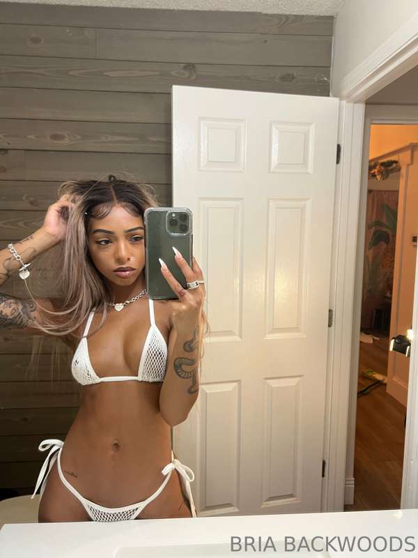 Briabackwoods - Onlyfans - 28 Dec, 2022 1