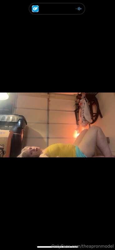 Saturday's Live, wake and bake to some barre fitness. In pan.. 2